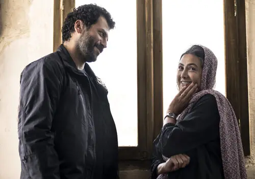 جذابترین عکس از آزاده صمدی با میکاپ خاص و انگشتری عجیب !