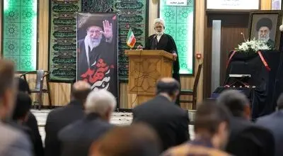 رئیس دیوان عالی کشور: نصرت الهی و حضور آگاهانه مردم دو‌بال بسیار اثرگذار در تقابل حق و باطل و پیروزی در برابر دشمنان است/ تنها راه مقابله با این توطئه‌ها مقاومت و ایستادگی است
