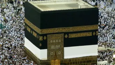 فردی که قصد خودکشی در کنار کعبه را داشت، ناکام ماند