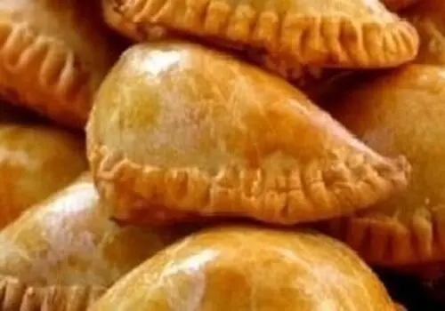 طرز تهیه پیراشکی مغزدار شکلاتی به سبک کافی‌شاپی + فیلم