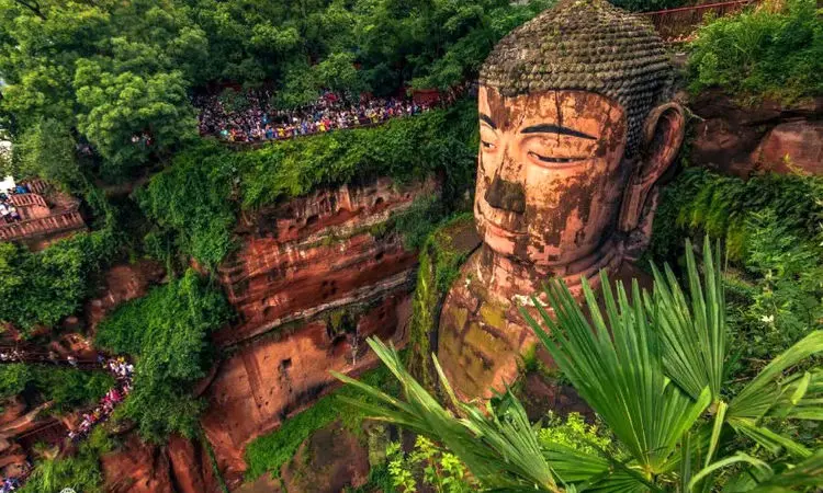 مجسمه‌ای که رودخانه‌ها را رام کرد؛ افسانه بودای لیشان+ فیلم