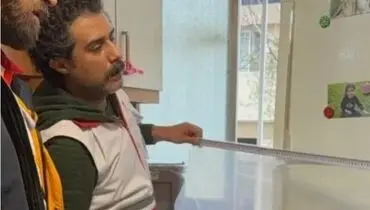 تصاویری از حضور بازیگر گاندو در جمع امدادگران