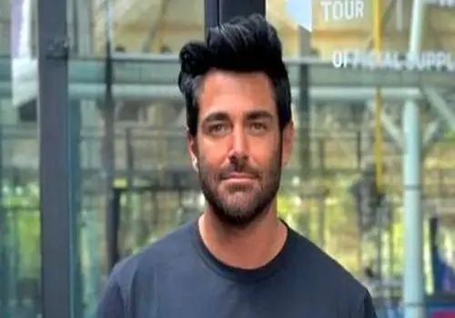 کلافگی رضا گلزار از هنرنمایی یکی از طرفدارانش سوژه شد/ویدیو 