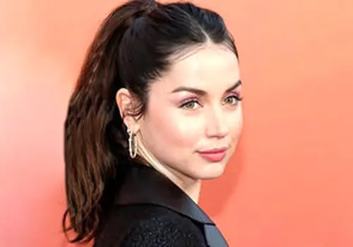 بازیگری که همه را محو زیبایی خود در عربستان کرد/آنا د آرماس کولاک کرد