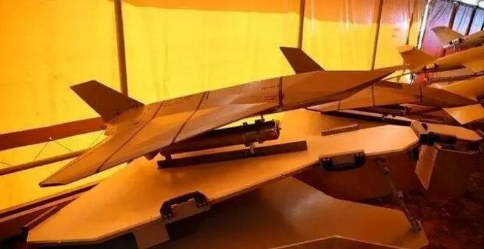 سپاه پاسداران از پهپاد انتحاری پنهانکار و مرگبار رونمایی کرد + جزئیات