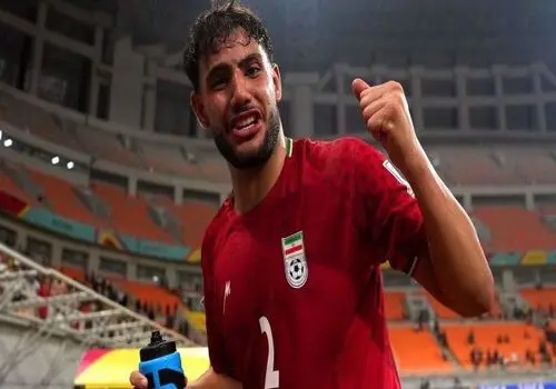 پیراهن شماره ۱۰ استقلال به جانشین رامین رضاییان رسید + عکس
