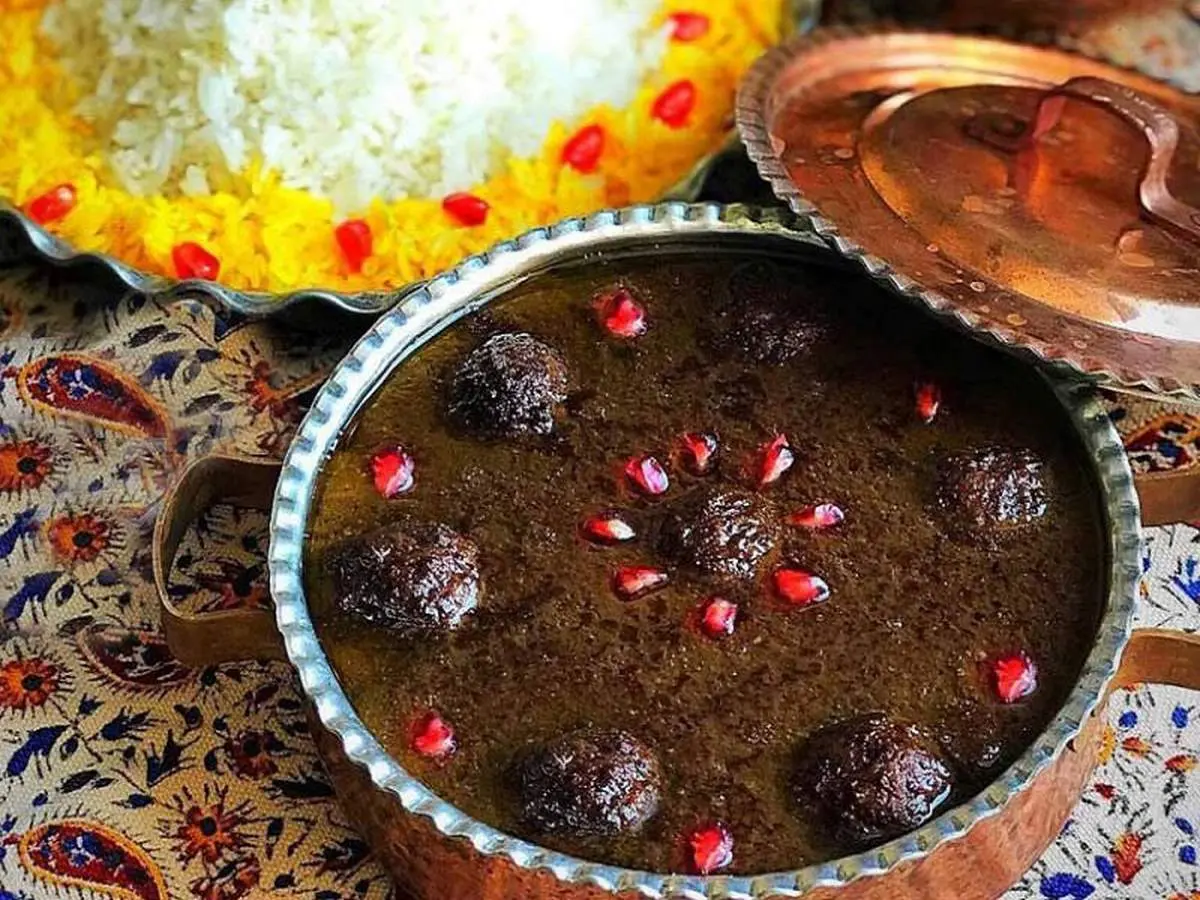 روش پخت سه سوته پرطرفدار ترین فسنجون، مخصوص خانومای شاغل+ فیلم