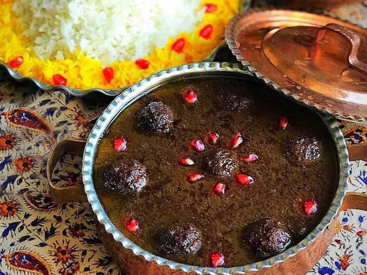 روش پخت سه سوته پرطرفدار ترین فسنجون، مخصوص خانومای شاغل+ فیلم