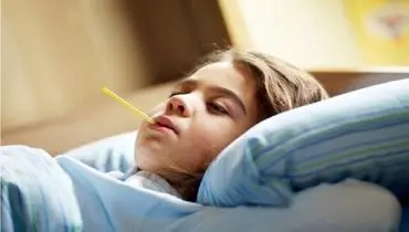 هشدار؛ دوش آب سرد می‌تواند کودک تب‌دار را وارد شوک کند