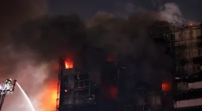 لحظه سوختن یک برج مسکونی در سئول+ فیلم