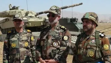 هشدار فرمانده نیروی زمینی ارتش؛ دشمن لحظه‌ای رصد می‌شود