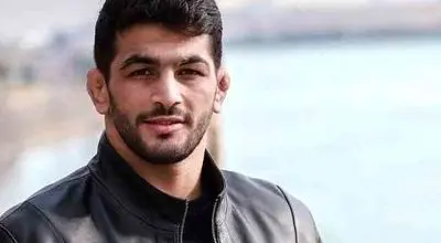 سفره عقد زیبا و شیک حسن یزدانی با همسر آذری زبانش
