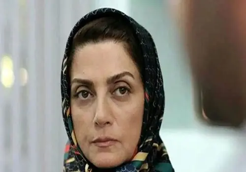 بازتعریف زیبایی در ۶۰ سالگی: استایل بی‌نظیر رویا جاویدنیا، الگوی مد و جسارت!