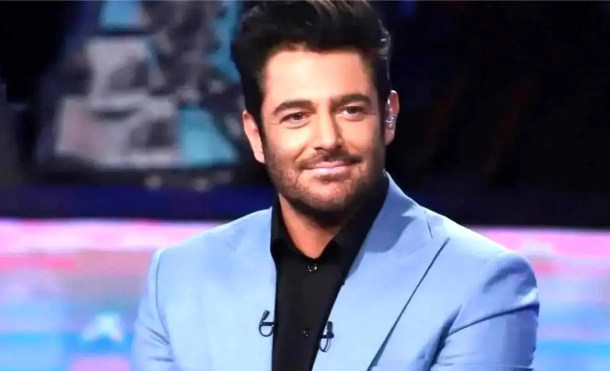 محمدرضا گلزار با عینک طبی هم خوش قیافه است!