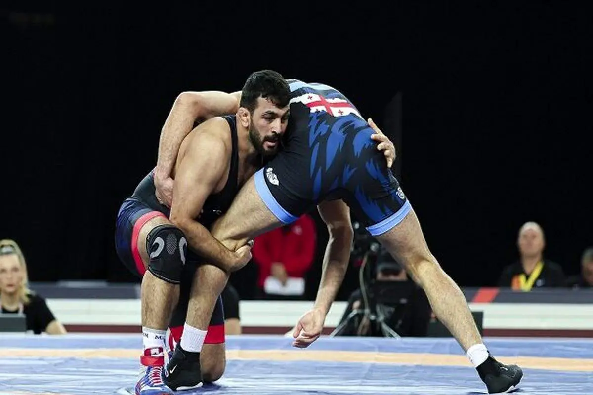  کشتی آزاد در بلاتکلیفی ماند 