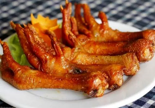 این شایعه را درباره پای مرغ باور نکنید
