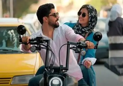 رقصیدن سینا مهراد با لباس دامادی!/ویدیو 