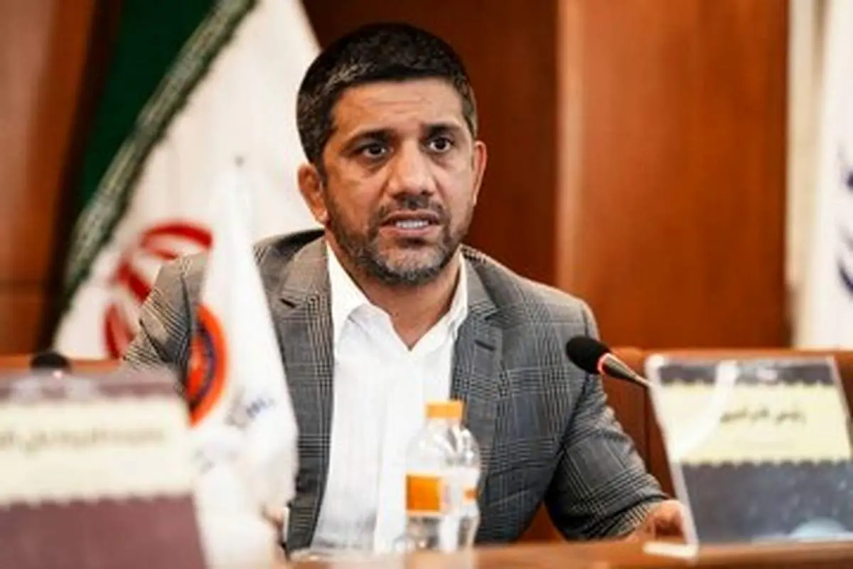 علیرضا دبیر: برای گرفتن پول برخی روسای فدراسیونها وزیر را گول می زنند!