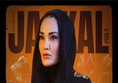 استایل متفاوت بازیگر «شغال» در میان تابلوهای نقاشی + عکس