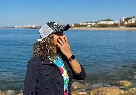 23