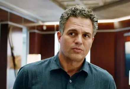 انتقاد صریح مارک رافالو  از تجاوز آمریکا به خاک ایران
