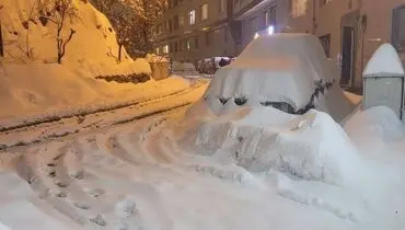 
ارتفاع برف در جماران به ۳ متر رسید؛ مسیرهای اصلی و فرعی منطقه یک تهران باز شد