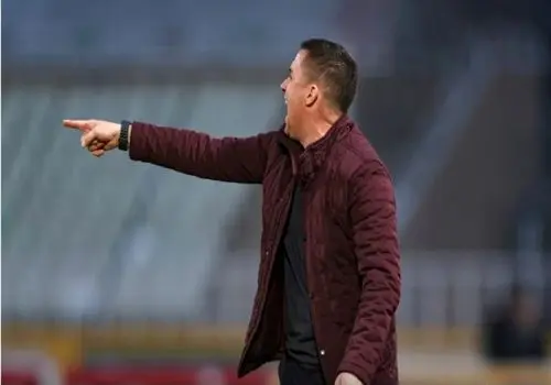 توهین عجیب اوسمار به بازیکنان پرسپولیس کنار زمین/ویدیو 