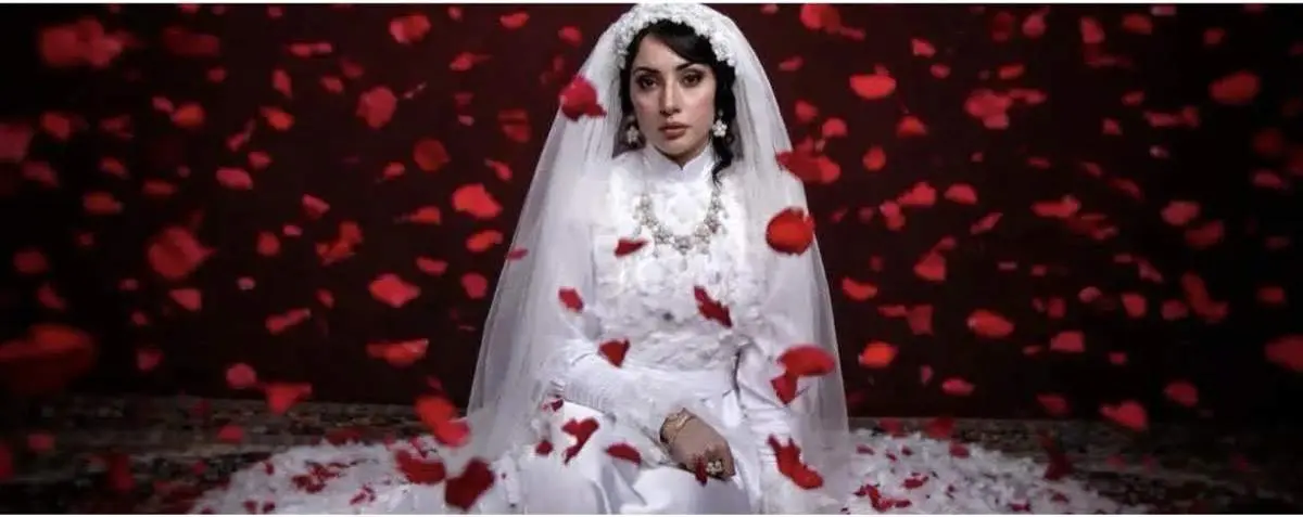 تصاویر دیده نشده از ترلان پروانه با لباس عروس!