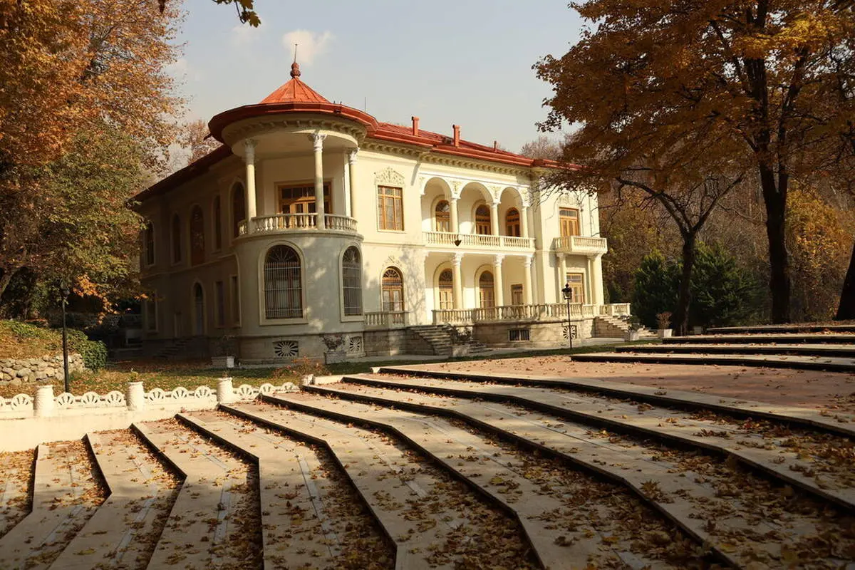 تصاویر  خسارات حمله آمریکایی - صهیونی به کاخ سعدآباد + عکس
