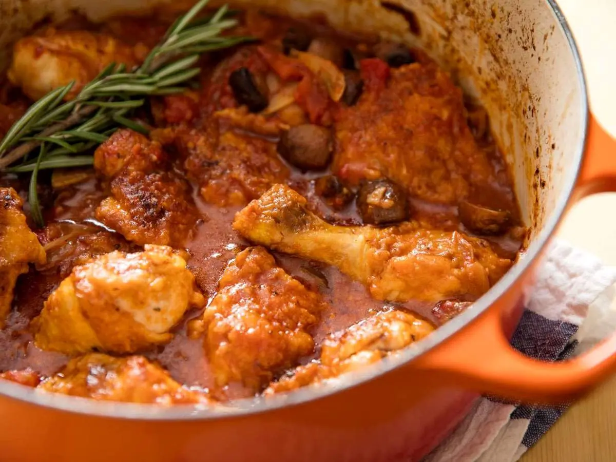 شام امشب با من: غذای فوری و خوش‌طعم؛ طرز تهیه خورش مرغ و گوجه