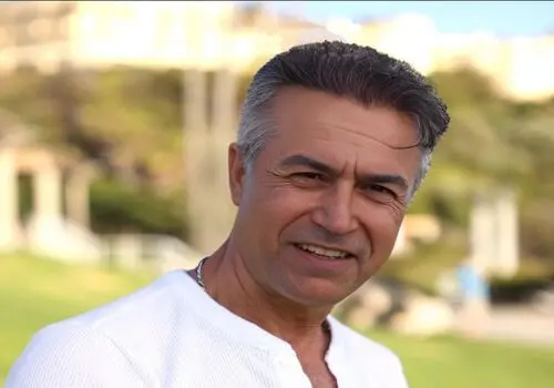 دانیال حکیمی و پسرش دانا در گذر زمان /شباهت عجیب پدر و پسر+ تصاویر