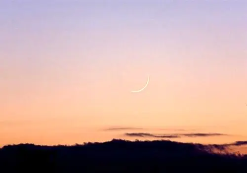 رؤیت هلال ماه رمضان ۱۴۴۷ در غروب ۲۹ بهمن/آغاز روزه‌داری از پنجشنبه
