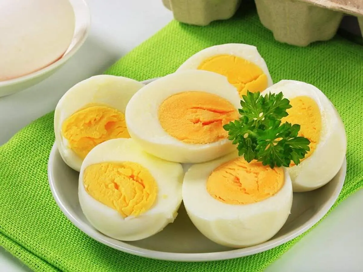 آیا زرده تخم‌مرغ برای ورزشکاران مضر است؟

