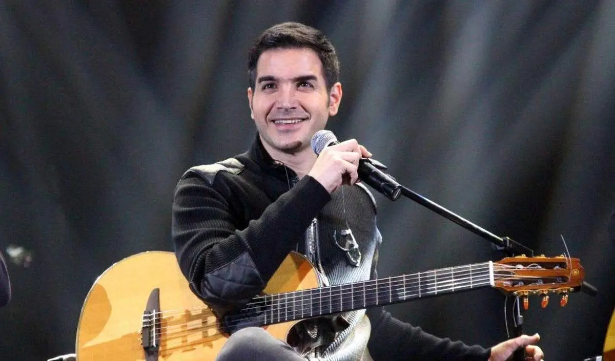 خواننده محبوب پاپ بعد از دوره درمان به صحنه برگشت+فیلم
