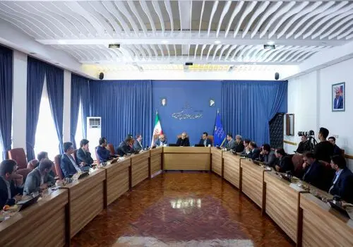 پزشکیان به انتشار کاریکاتور جنجالی علیه خود واکنش نشان داد + عکس