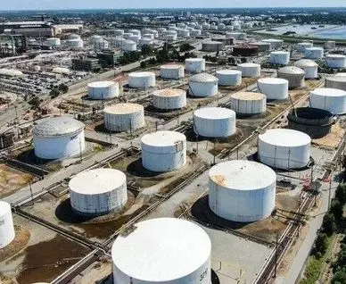 آیا تحریم‌های نفتی ایران را با بحران ذخایر روبرو می‌کند؟