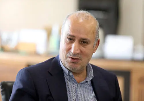 من حاضرم مجانی به پرسپولیس بیایم