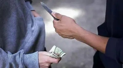 چرا پدیده «زورگیری» در کشورمان افزایش یافته است؟

