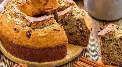 کیک عسل و کشمش؛ دستور ساده و خوش‌عطر برای عصرهای پاییزی