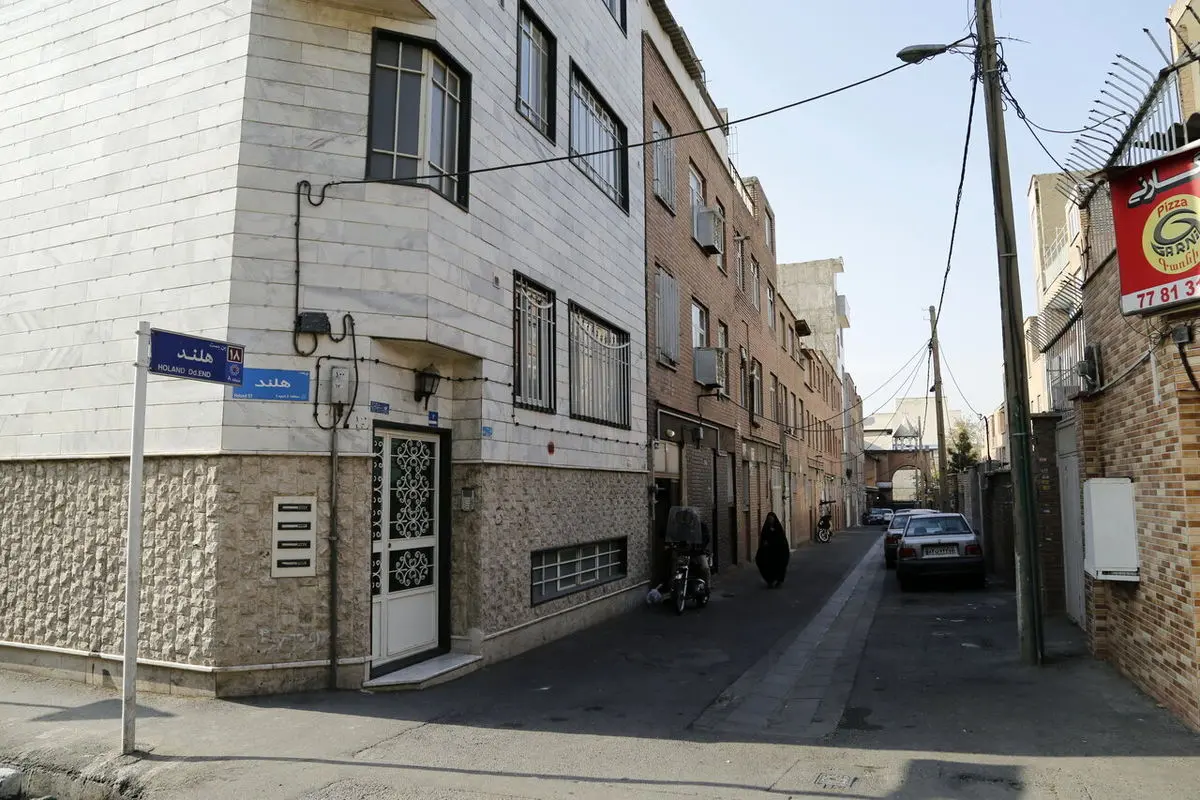 تونل زمان یادگاری ملکه هلند در تهران + عکس
