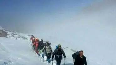 مفقودی تعدادی از کوهنوردان در پی بارش سنگین برف در اشنویه+فیلم