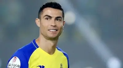 واکنش رونالدو به درخشش پسرش با لباس النصر/عکس