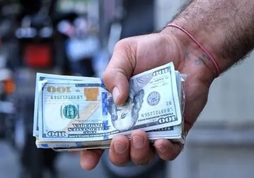 قیمت جدید دلار در بازار آزاد امروز دوشنبه ۶ بهمن ۱۴۰۴ +جدول