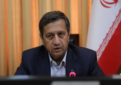 همتی: نباید قوانین مکرراً تغییر کند