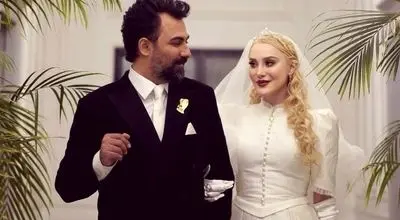 استایل قرمز و مشکی تازه عروس سینما؛آرام جعفری با استایل خاص خود کولاک کرد!