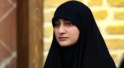 حضور زینب سلیمانی در مراسم تشییع پیکر محمد کاسبی + فیلم