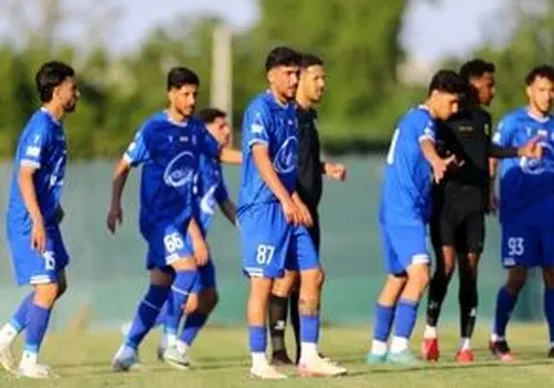 پرسپولیسی‌ها با این دو عکس برای استقلال کری خواندند
