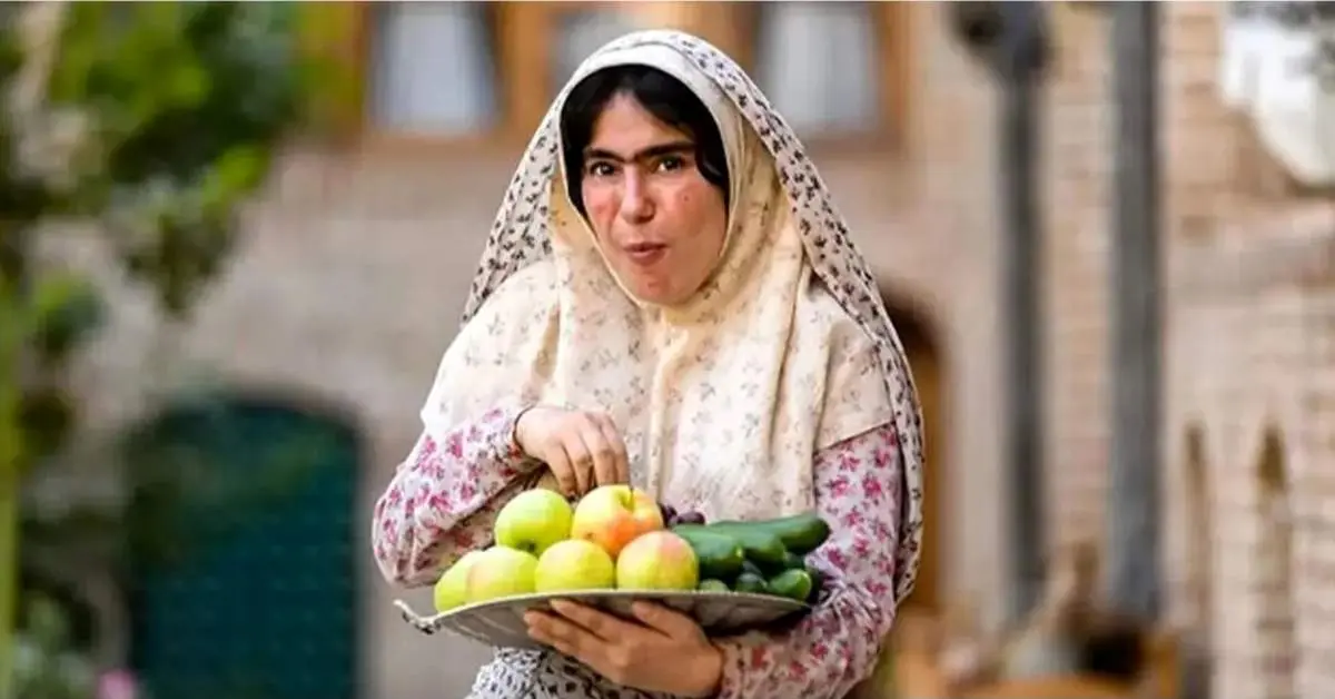 عکسی تازه منتشر شده از طاووس سریال بامداد خمار!