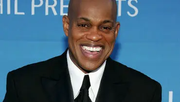 خواننده مشهور اپرا با ضربات چاقو در خانه‌اش کشته شد