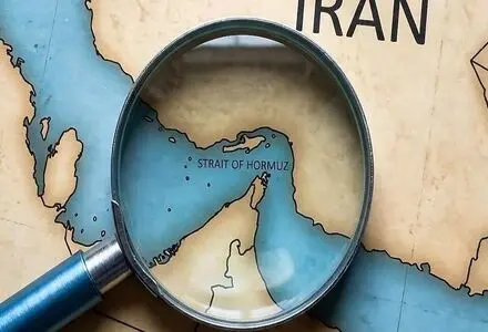 ایران تعرفه ۷ درصدی تردد از تنگه هرمز را ابلاغ کرد